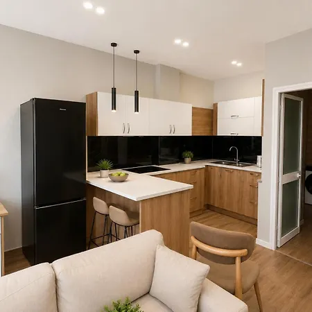 Peleus Apartment *