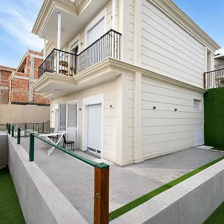 Apartment Peleus *